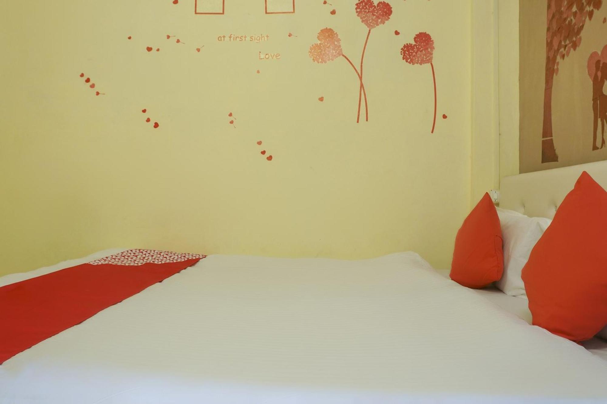 โอโย 74900 อาร์ เค โฮเทล Hotel Pimpri-Chinchwad ภายนอก รูปภาพ